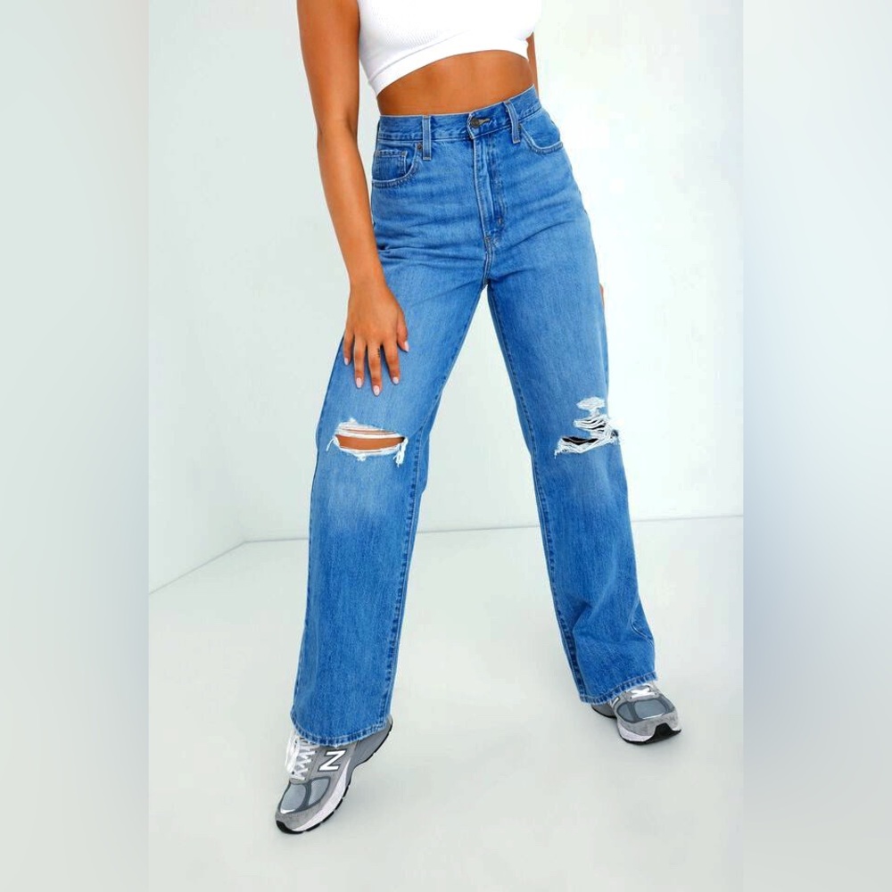 Levi’s High Waisted Straight (Wide leg) Size 28 Ripped Jeans